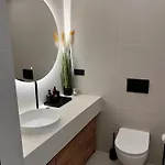 Mirakul Apartment *
